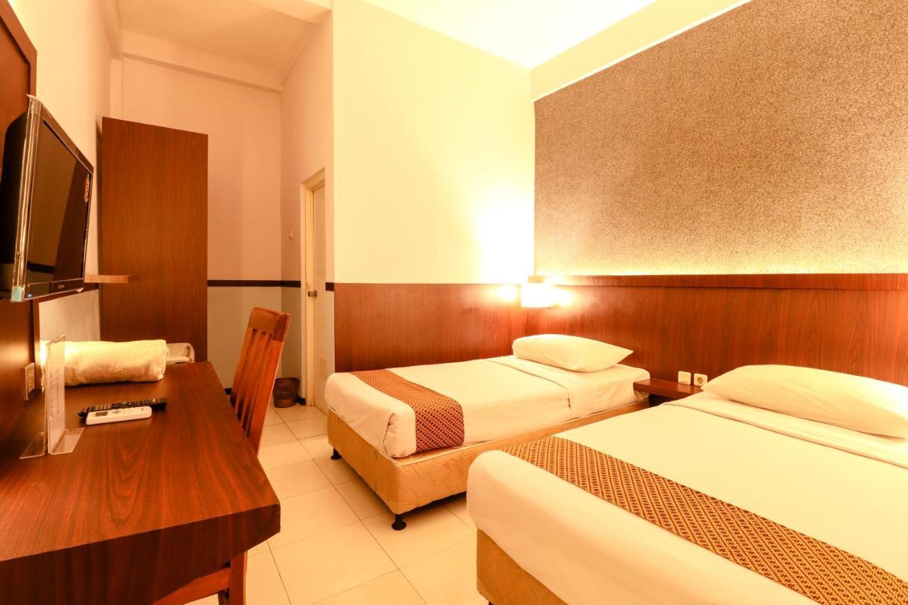 Hotel Jawa Surabaya Exterior foto