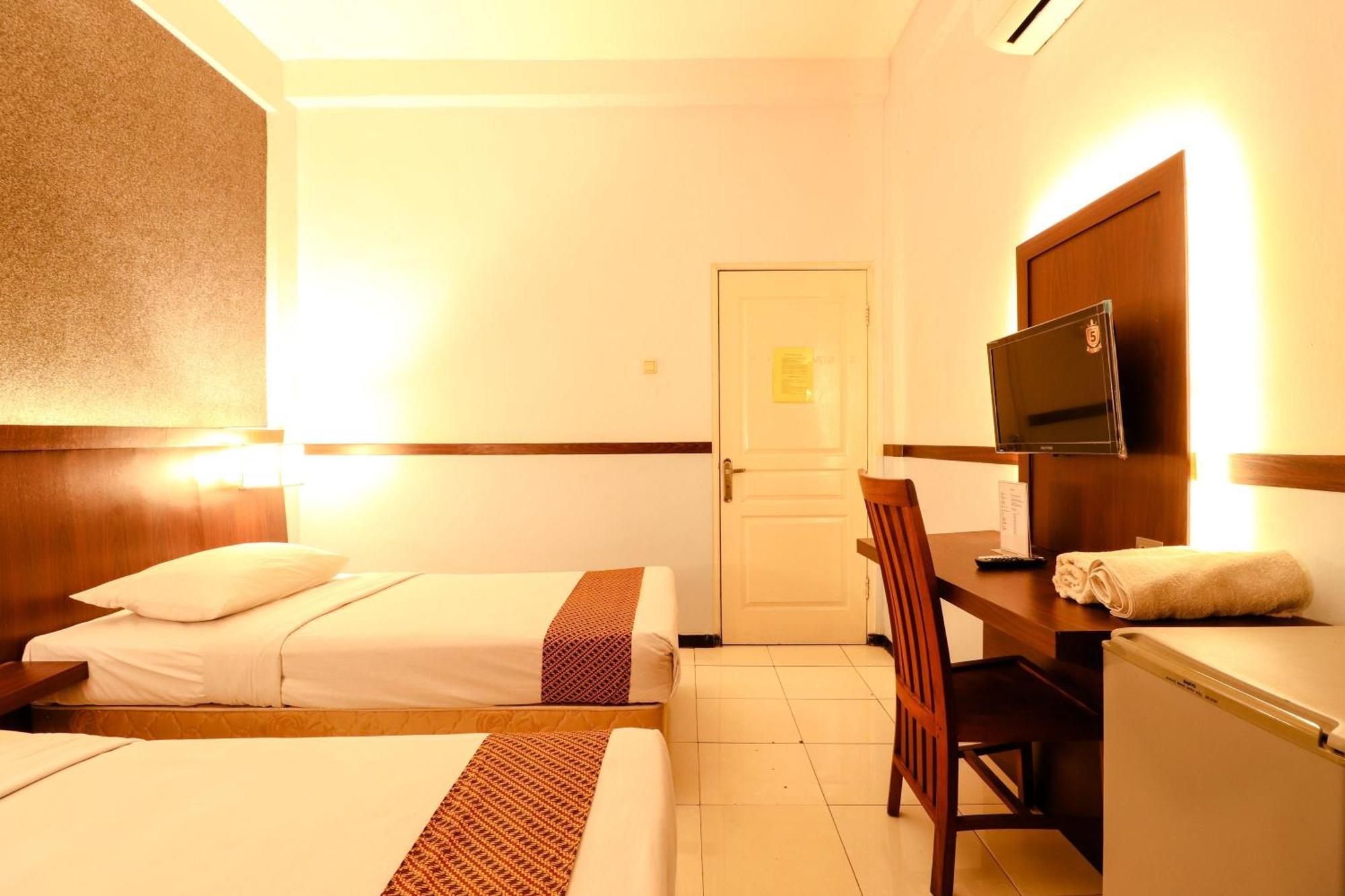 Hotel Jawa Surabaya Exterior foto